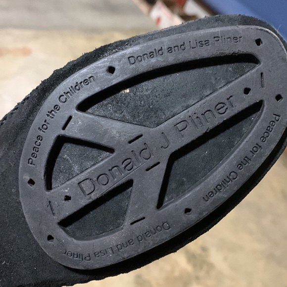 Donald J Pliner shoes - Picture 9 of 10